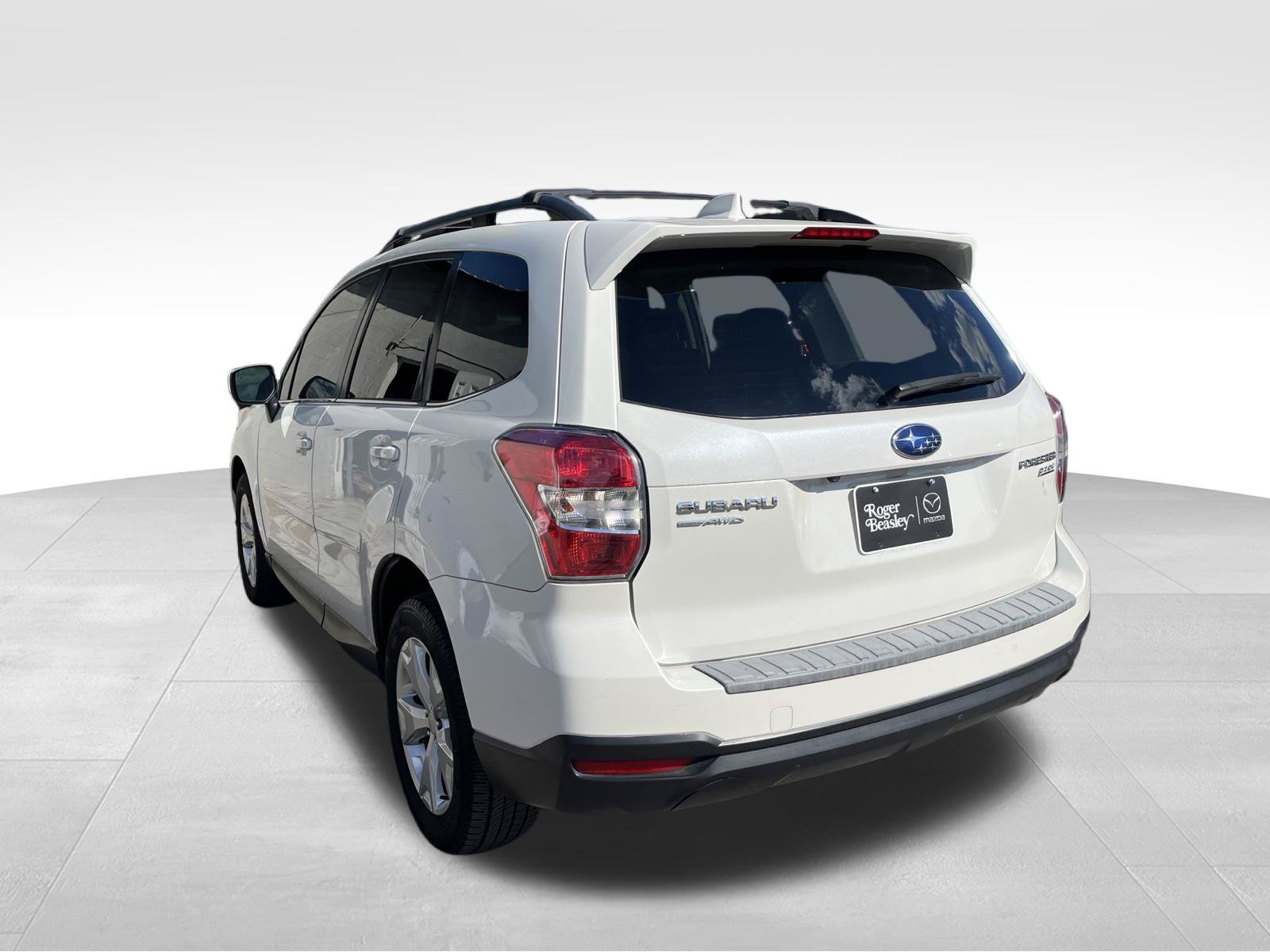 Used 2016 Subaru Forester 2.5i Limited AWD/4WD image 7