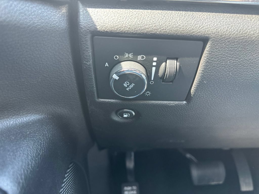 Used 2021 Jeep Grand Cherokee Limited w/ Quick Order Package 28K 80th AWD/4WD image 38
