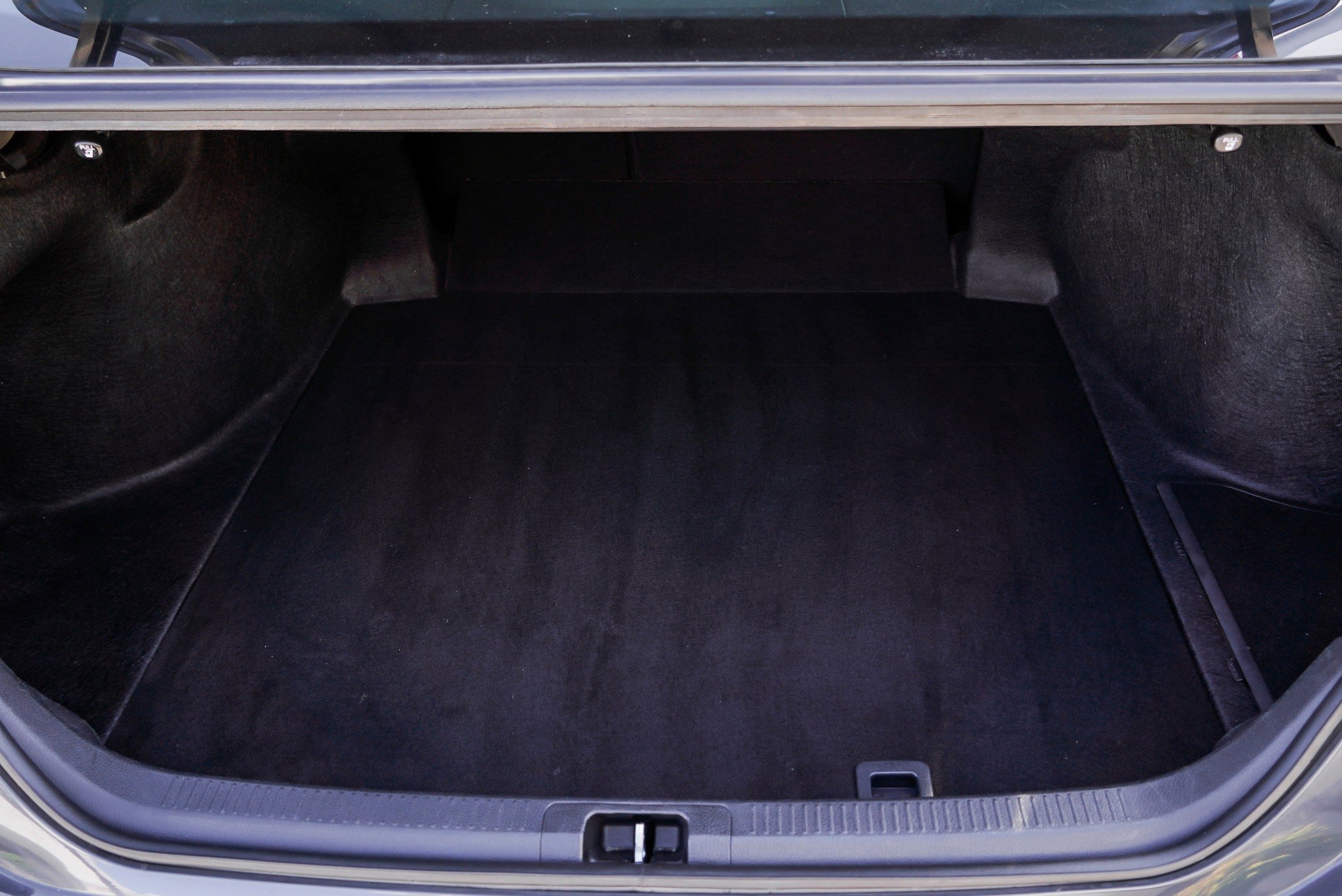 Used 2025 Toyota Camry SE FWD image 14