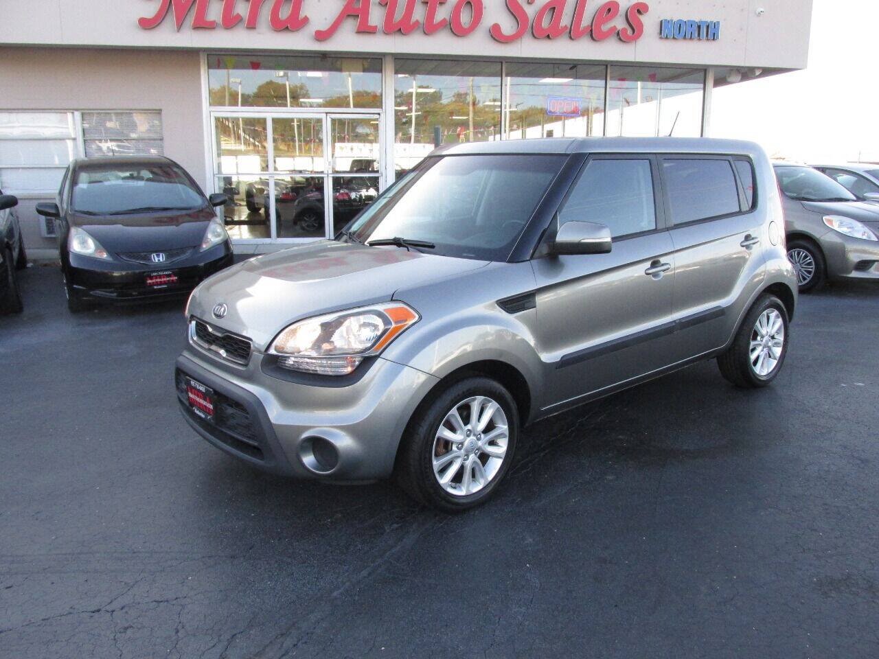 Used 2013 Kia Soul + w/ Audio Pkg FWD image 47