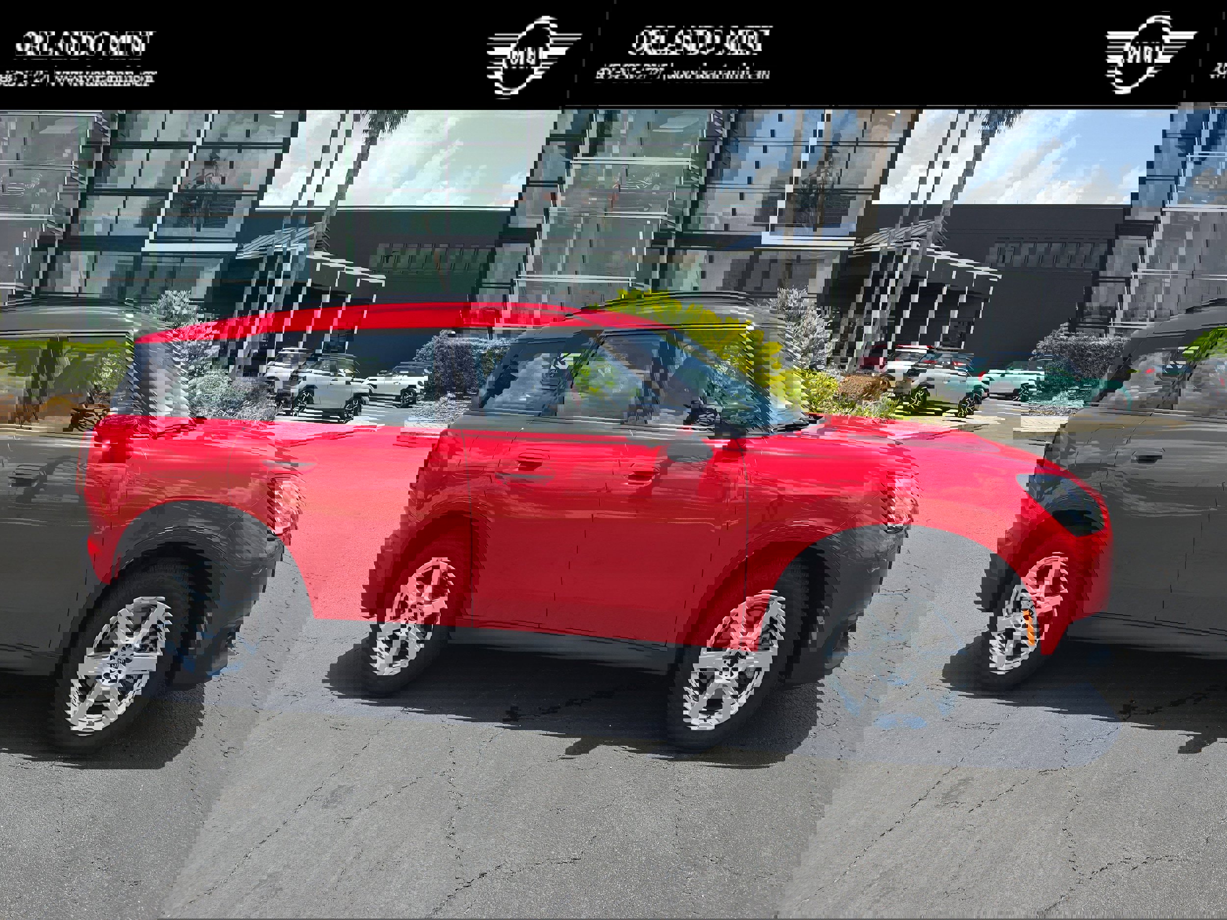 Used 2025 MINI Cooper Countryman S image 1
