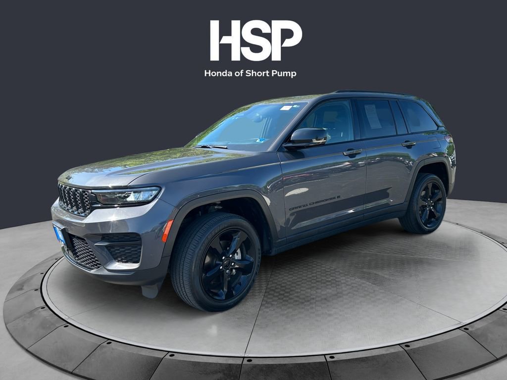 Used 2023 Jeep Grand Cherokee Altitude AWD/4WD image 1