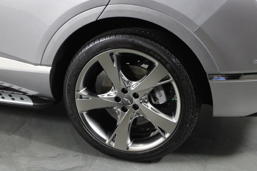 Used 2024 Genesis GV80 3.5T w/ Prestige Package AWD/4WD image 13