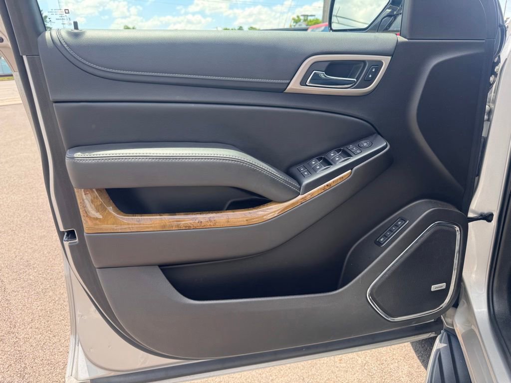 Used 2017 GMC Yukon Denali AWD/4WD image 9