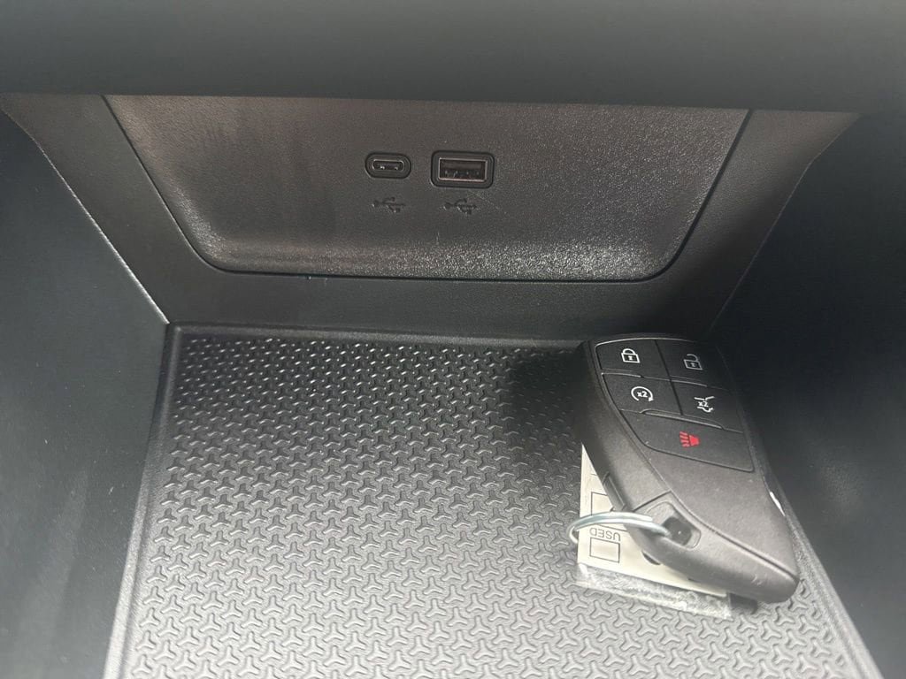 New 2026 Chevrolet Equinox RS w/ Safety and Technology Package FWD image 31