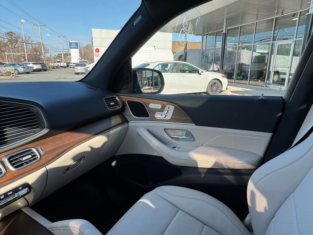 Certified 2025 Mercedes-Benz GLE 350 4MATIC image 10