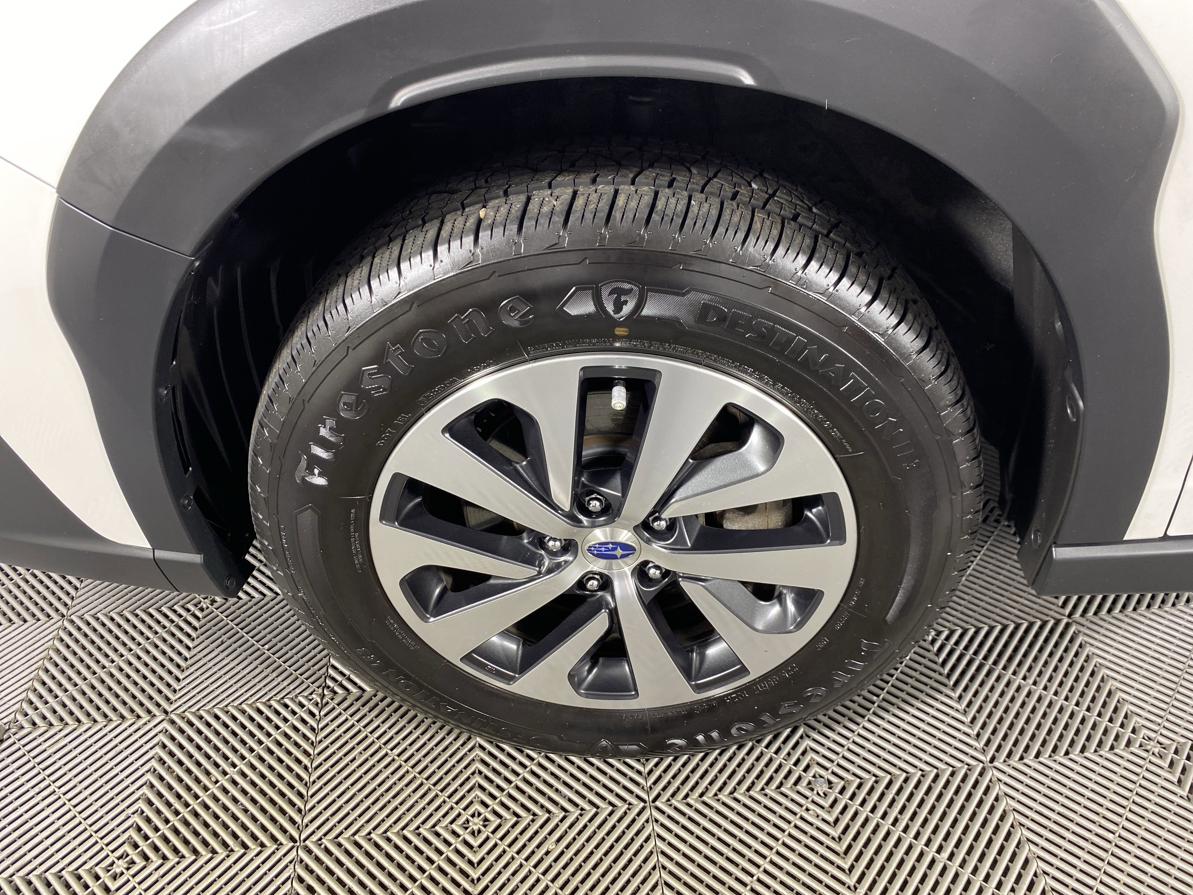 Used 2024 Subaru Outback Premium image 12