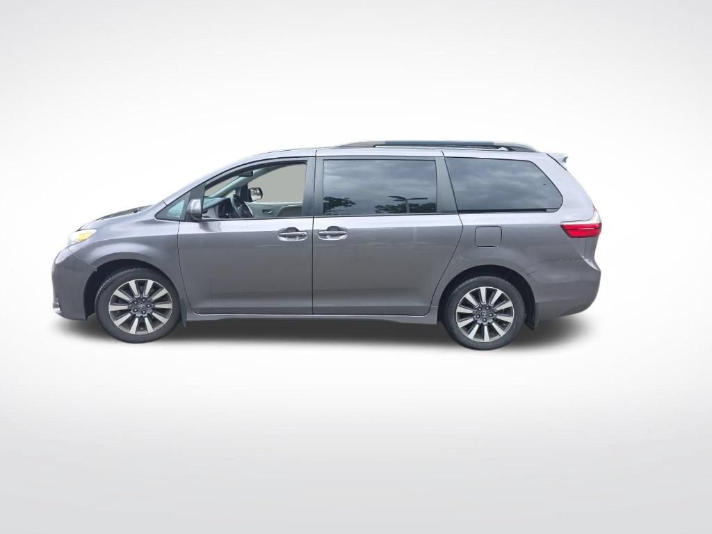 Used 2020 Toyota Sienna LE AWD/4WD image 8