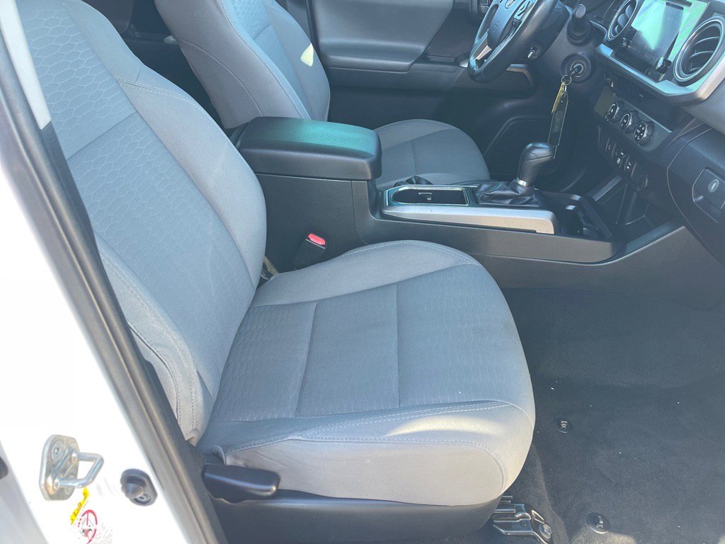 Used 2018 Toyota Tacoma SR5 image 19