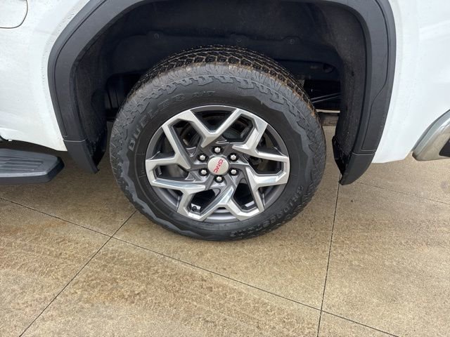 Used 2023 GMC Sierra 1500 SLT w/ SLT Premium Package image 12