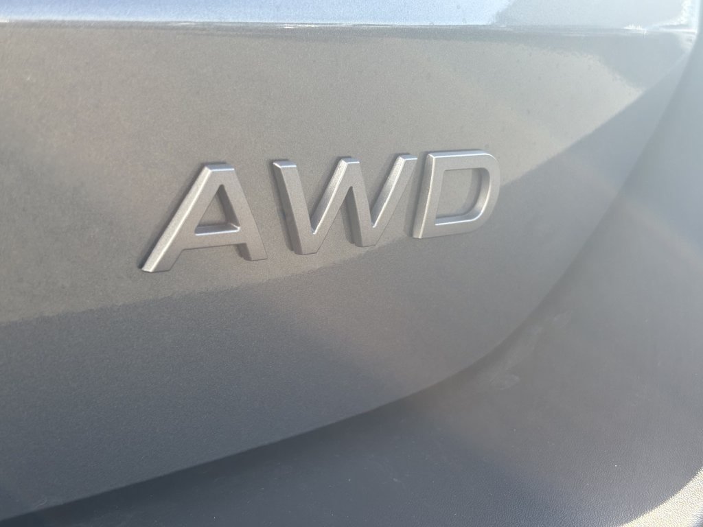 New 2027 Nissan Kicks SR AWD/4WD image 12