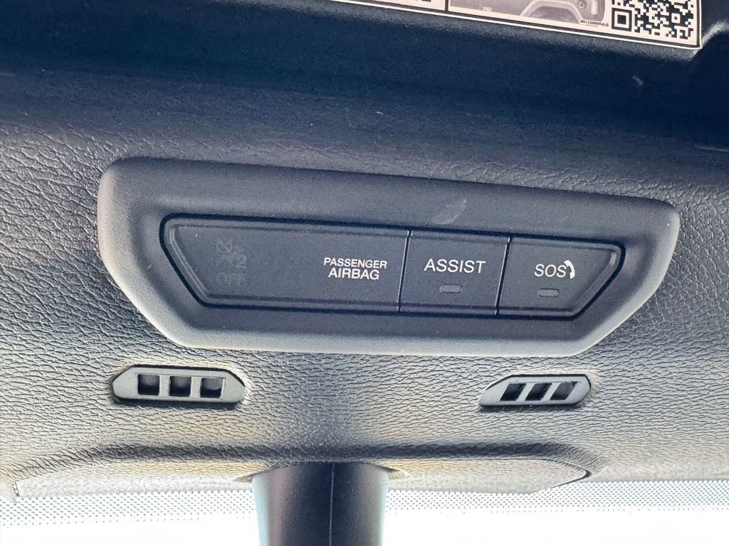 Used 2022 Jeep Wrangler Unlimited Rubicon AWD/4WD image 25