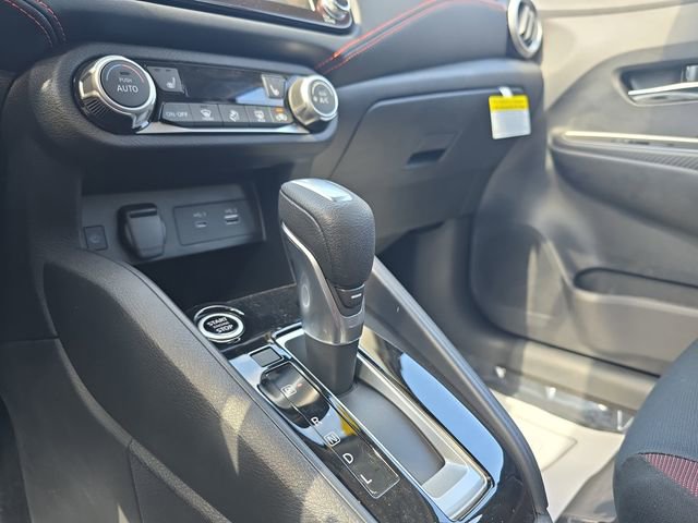 New 2025 Nissan Versa SR w/ Trunk Package image 26