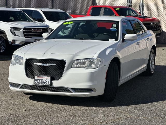 Used 2022 Chrysler 300 Touring image 8