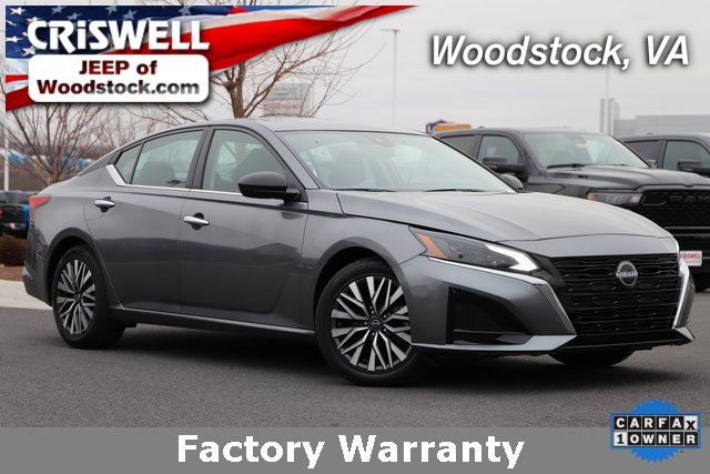 Used 2024 Nissan Altima 2.5 SV