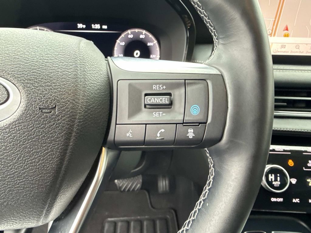 Used 2022 INFINITI QX60 Sensory w/ Cargo Package image 9