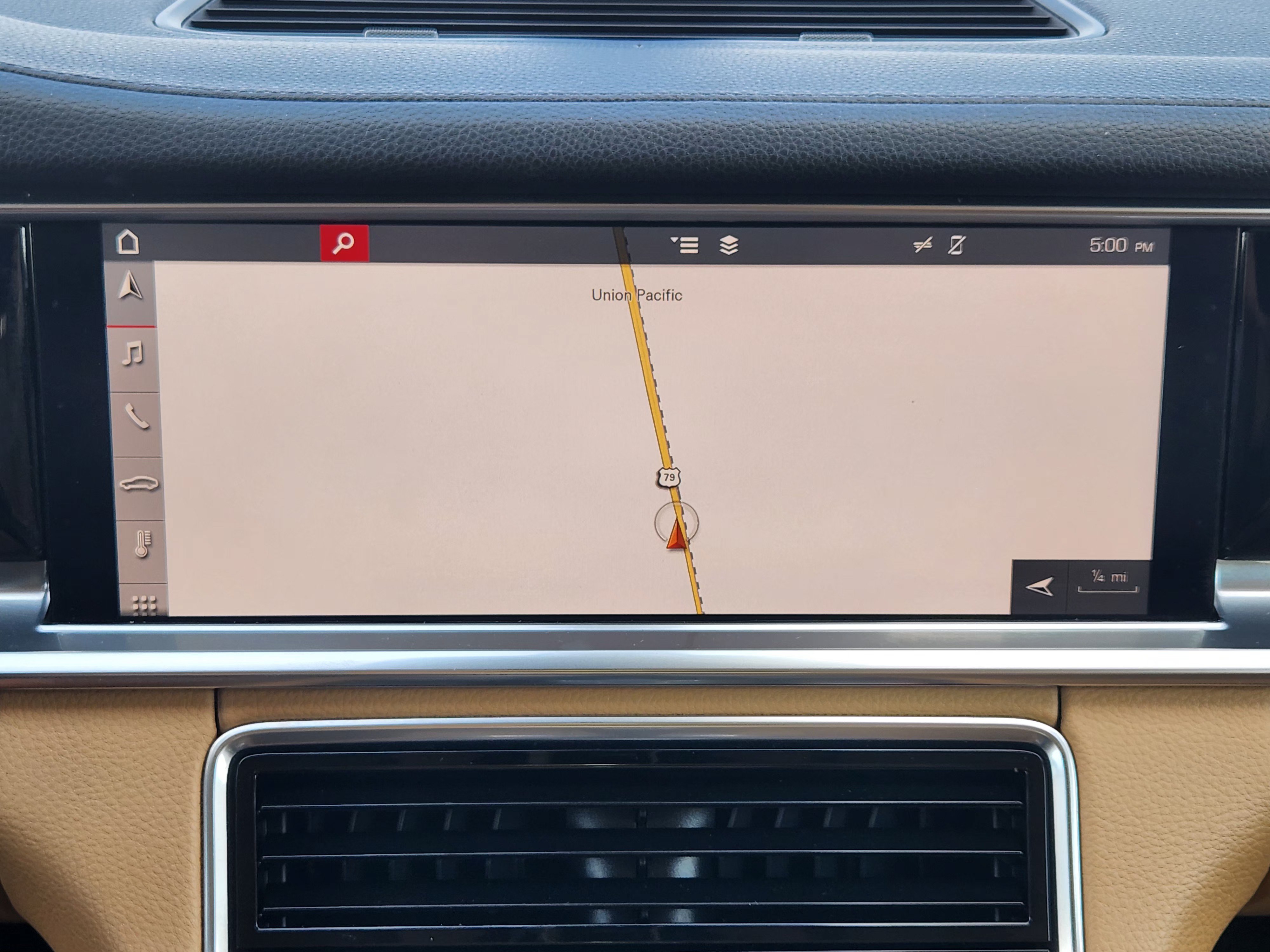 Used 2018 Porsche Panamera 4 AWD/4WD image 17