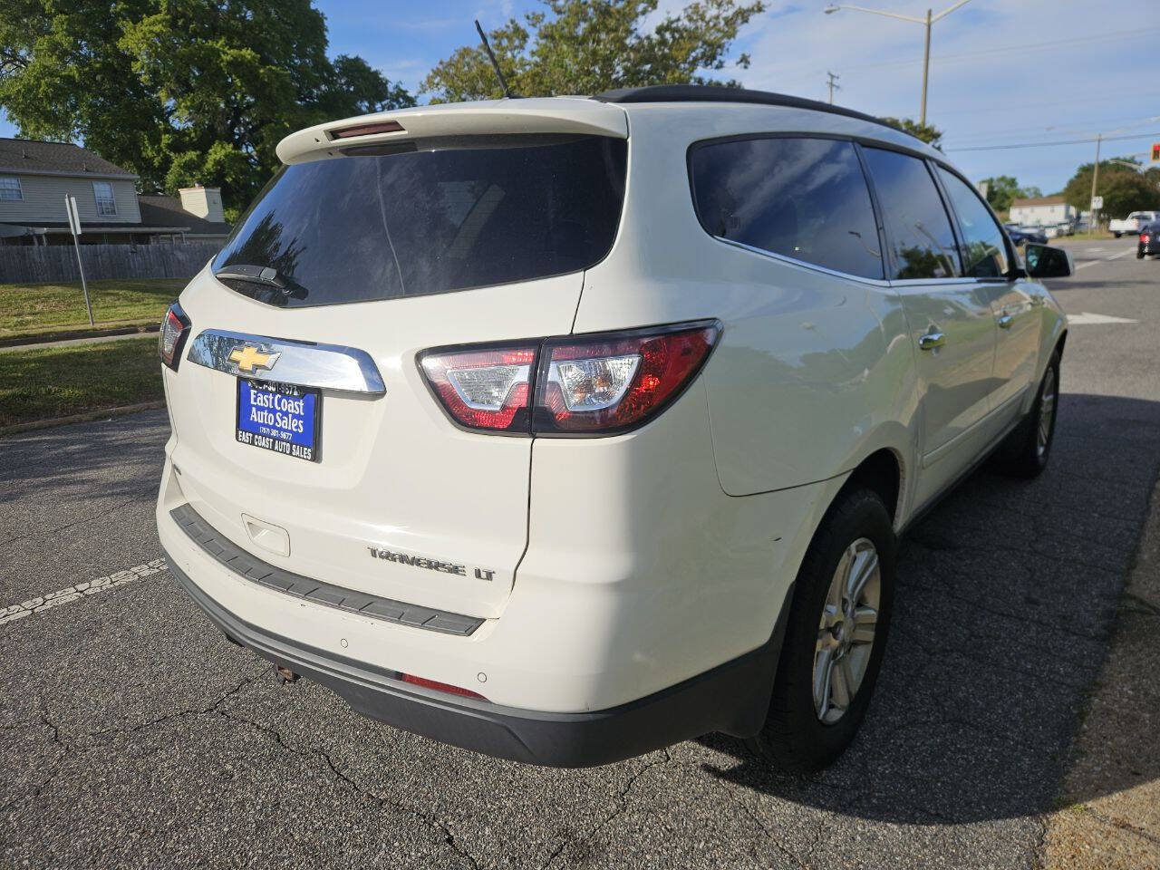 Used 2013 Chevrolet Traverse LT AWD/4WD image 6