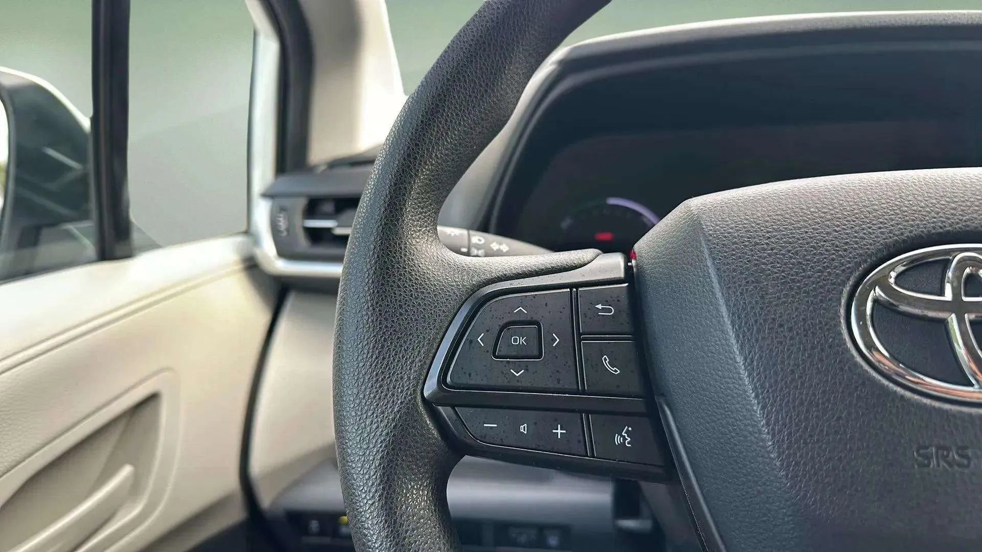 Used 2022 Toyota Sienna LE image 28