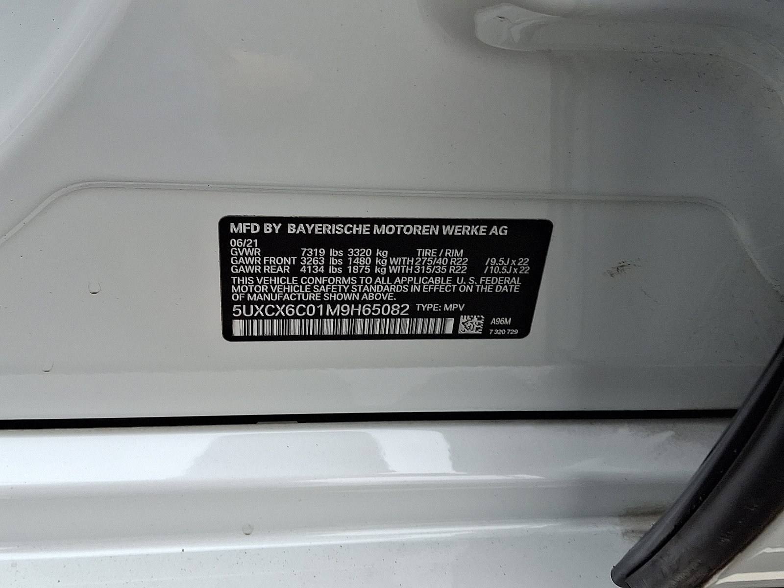 Used 2021 BMW X7 M50i w/ Dynamic Handling Package image 27