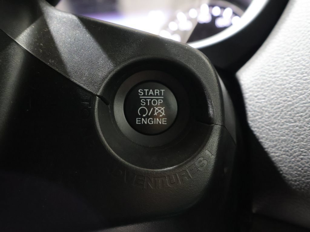 Used 2022 Jeep Renegade Trailhawk AWD/4WD image 27