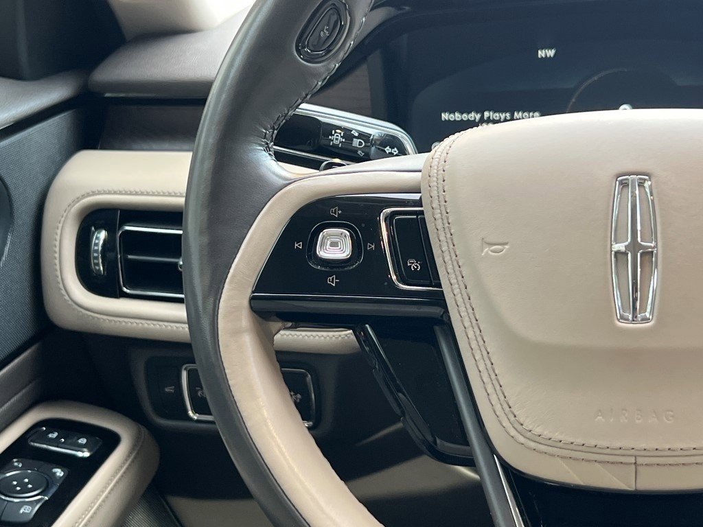 Certified 2022 Lincoln Aviator Reserve w/ Equipment Group 201A image 29