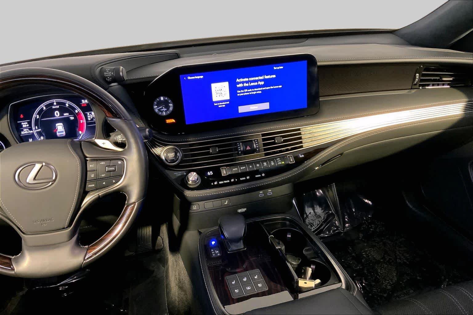 Certified 2023 Lexus LS 500 AWD w/ Interior Upgrade Package image 7