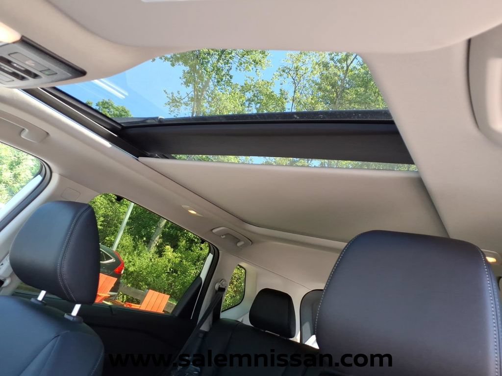 New 2026 Nissan Rogue Platinum w/ Platinum Premium Package AWD/4WD image 10