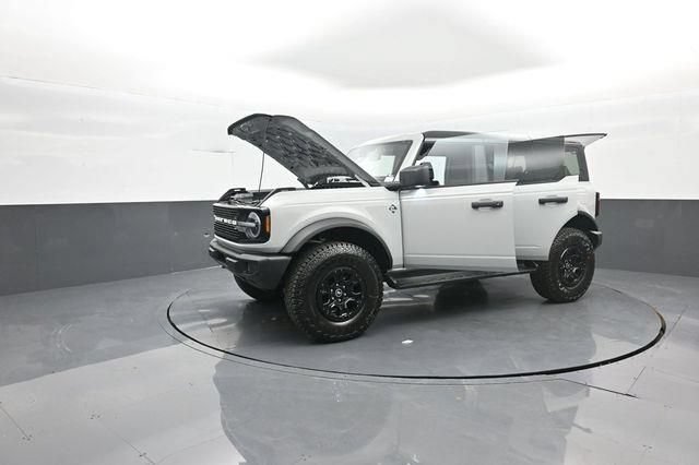 New 2026 Ford Bronco Outer Banks w/ Sasquatch Package AWD/4WD image 39