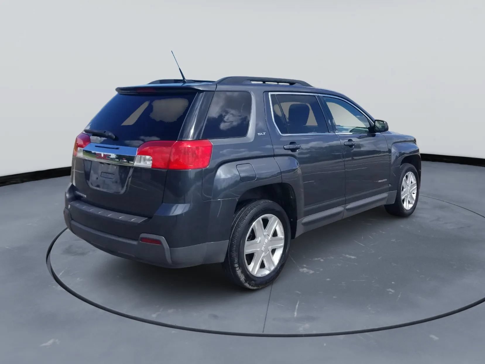 Used 2011 GMC Terrain SLT FWD image 5