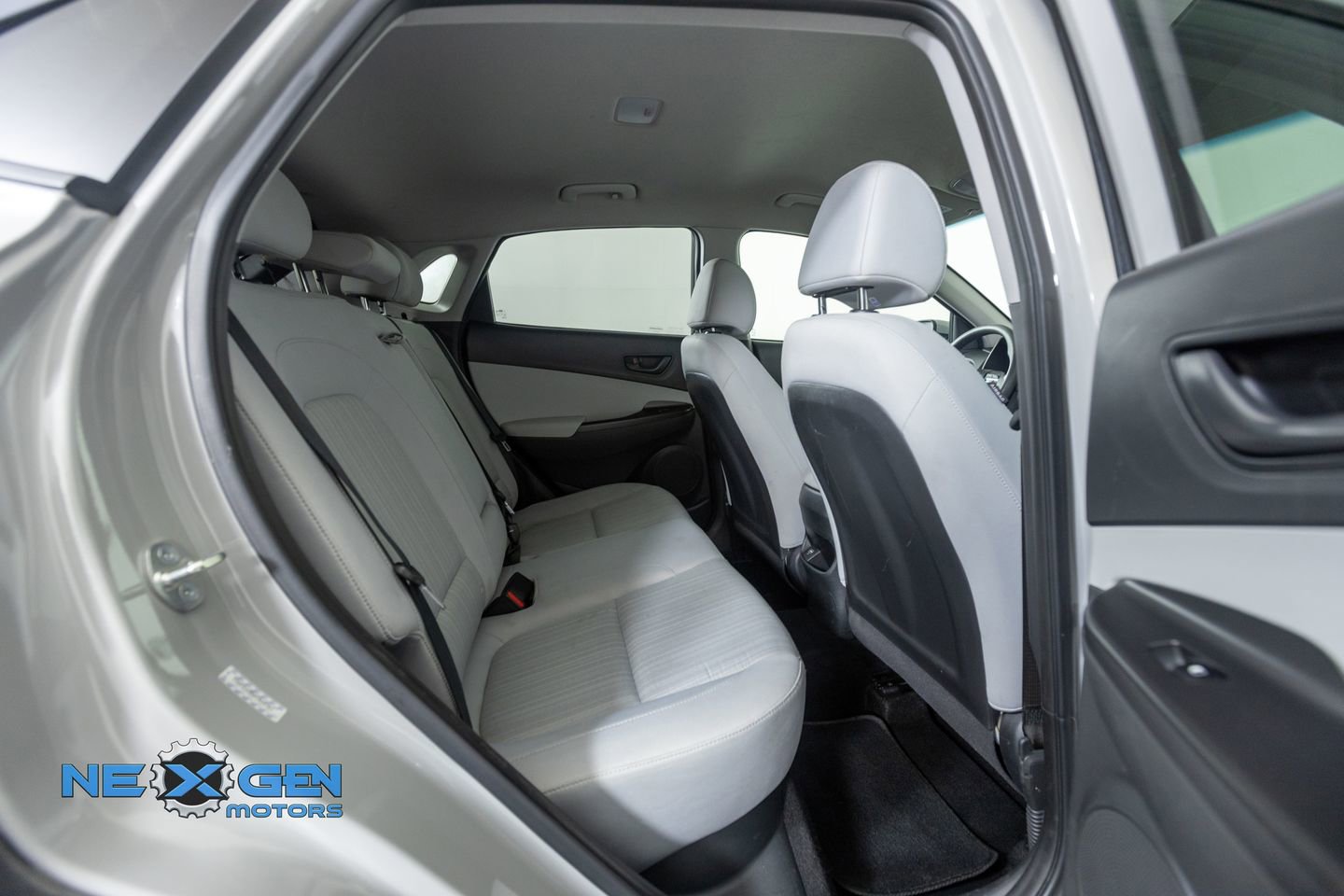 Used 2023 Hyundai Kona SEL image 32