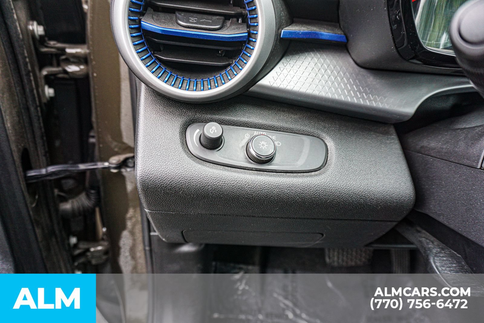 Used 2024 Chevrolet Trax LS FWD image 34