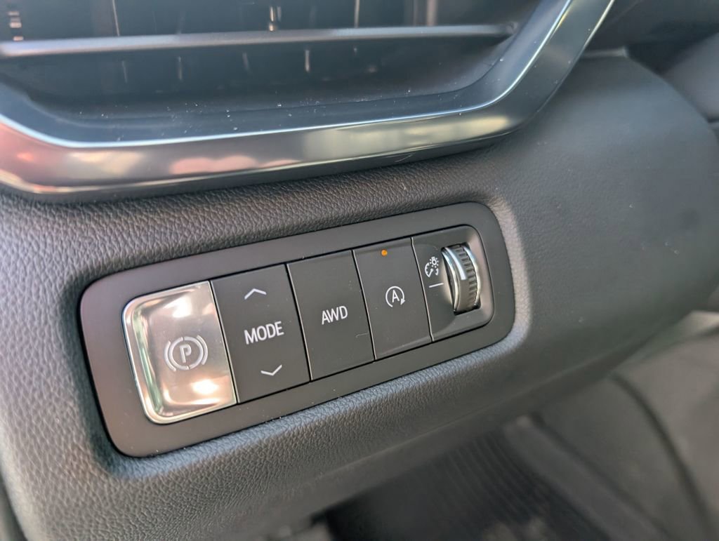 New 2026 GMC Acadia AT4 w/ Luxury Package image 16