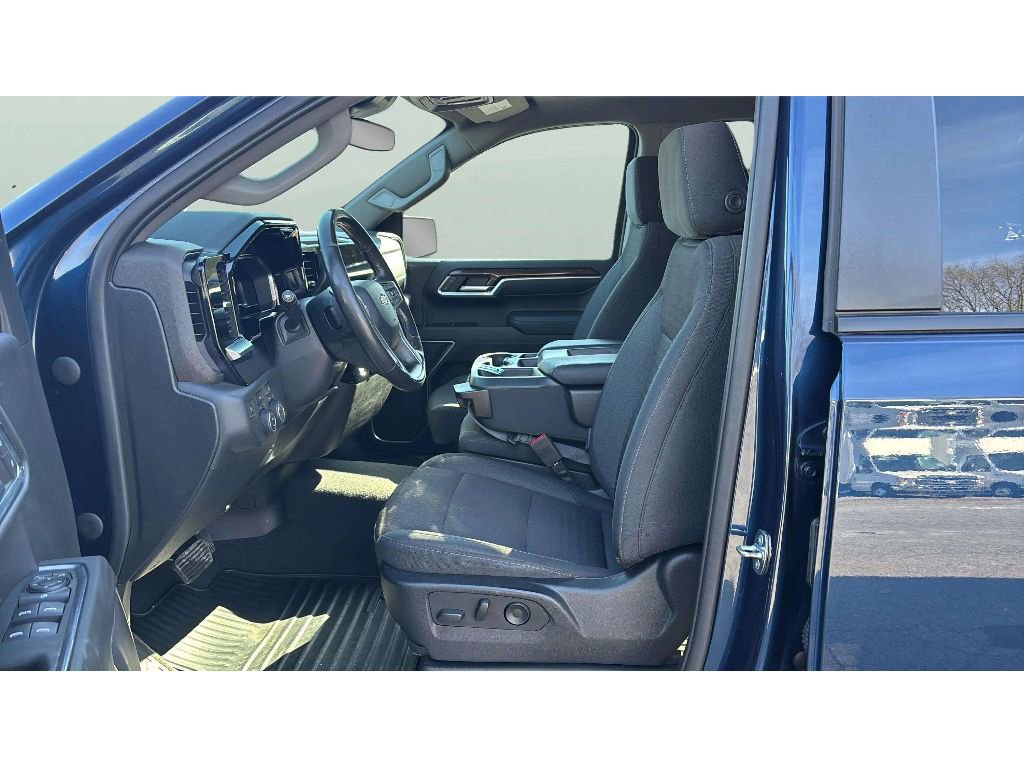 Used 2022 Chevrolet Silverado 1500 LT image 10