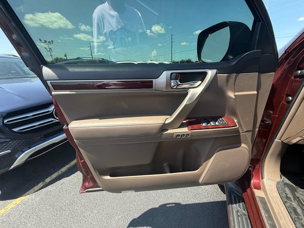 Used 2011 Lexus GX 460 w/ Comfort Plus Pkg AWD/4WD image 11