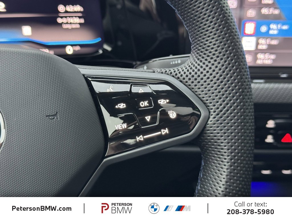 Used 2024 Volkswagen Golf R image 23