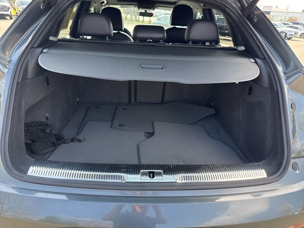 Used 2018 Audi Q3 2.0T Premium Plus w/ Premium Plus Package image 43