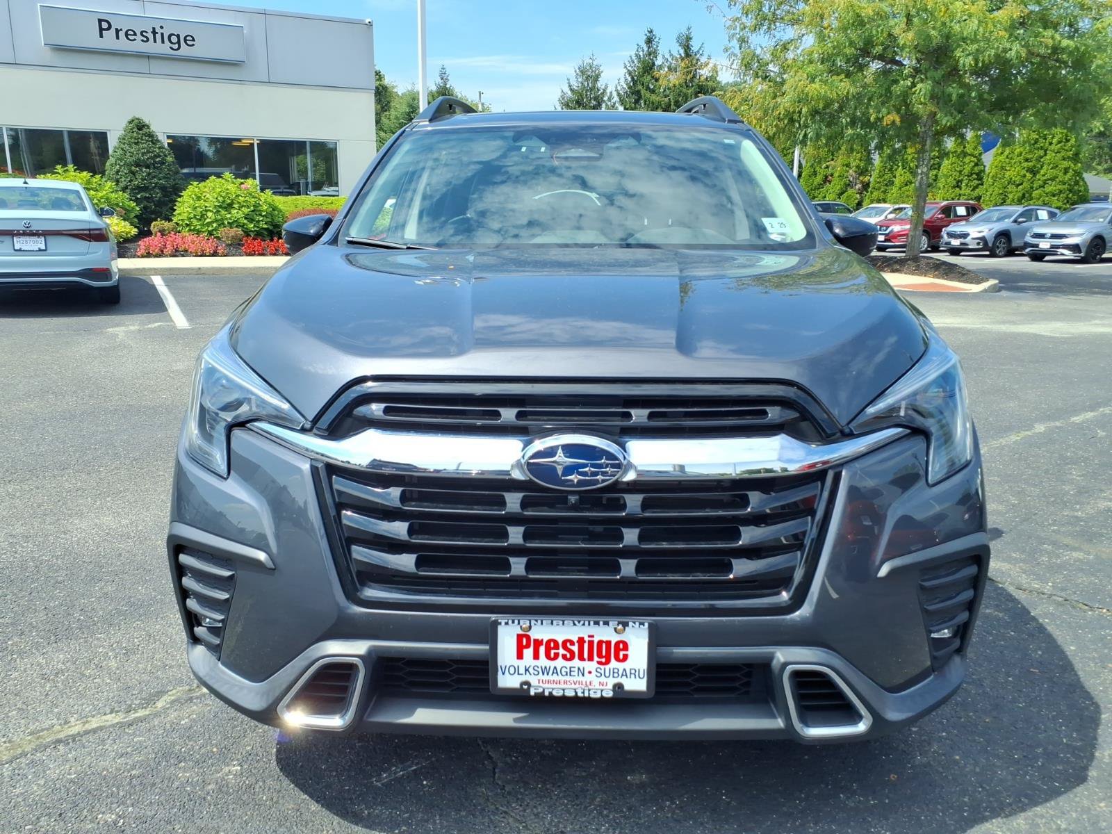 Used 2024 Subaru Ascent Touring AWD/4WD image 6