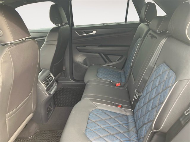 New 2026 Volkswagen Atlas Cross Sport SEL Premium R-Line image 13