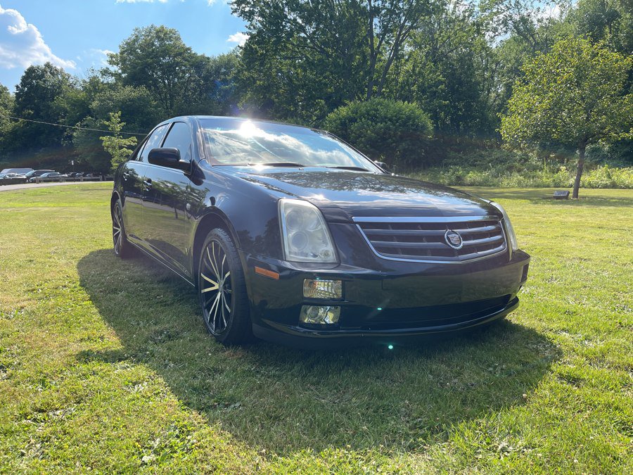 Used 2006 Cadillac STS V8 w/ Preferred Equipment Group RWD image 1