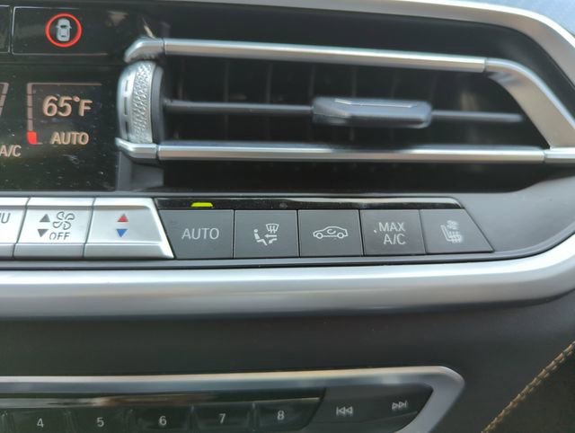 Used 2021 BMW X6 M w/ Competition Package image 31