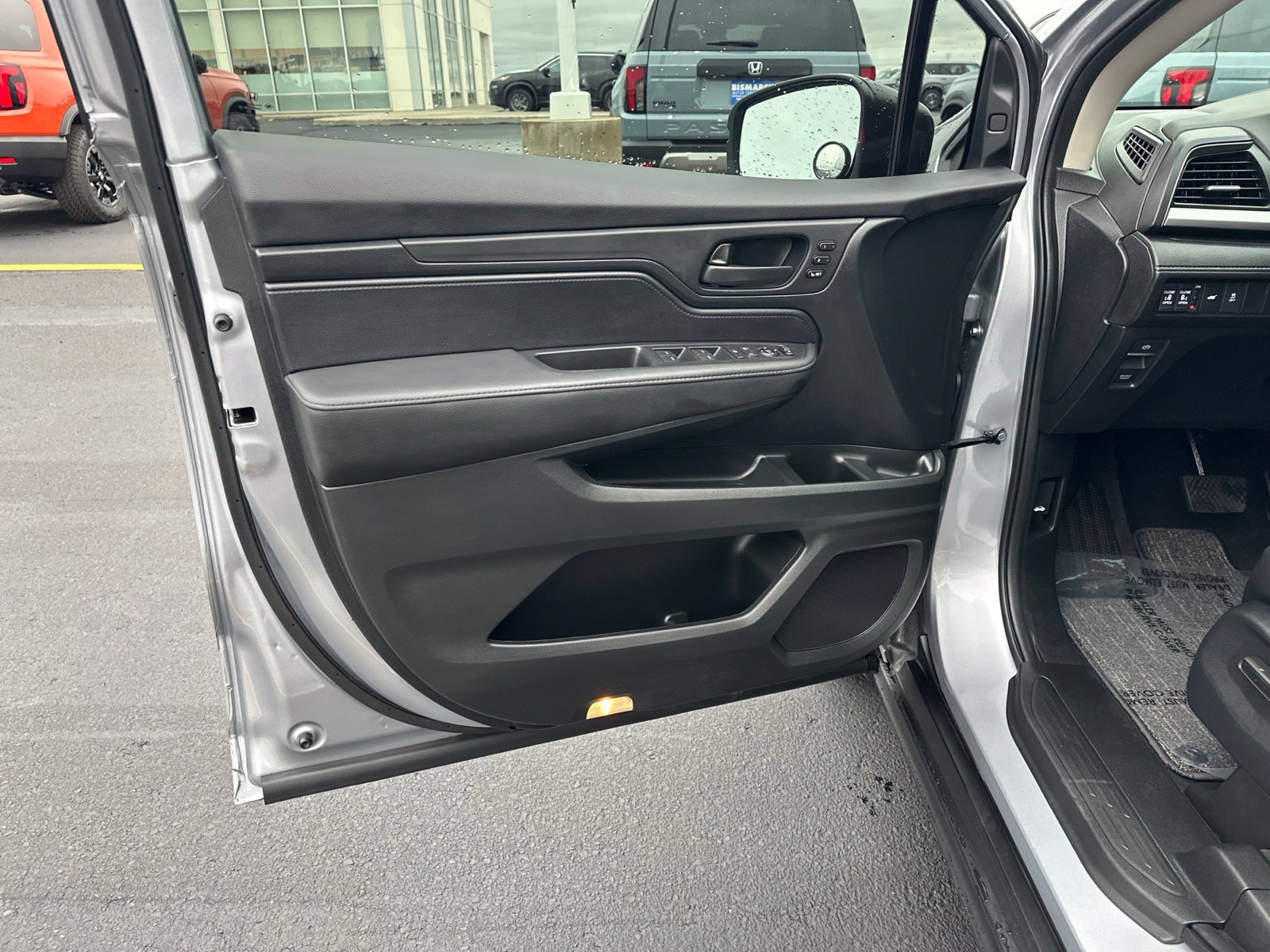 Used 2026 Honda Odyssey EX-L image 16