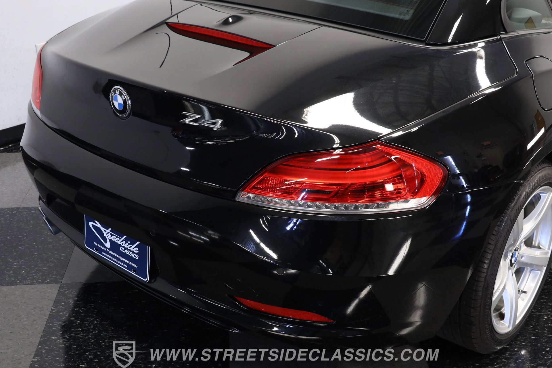 Used 2011 BMW Z4 sDrive30i image 24