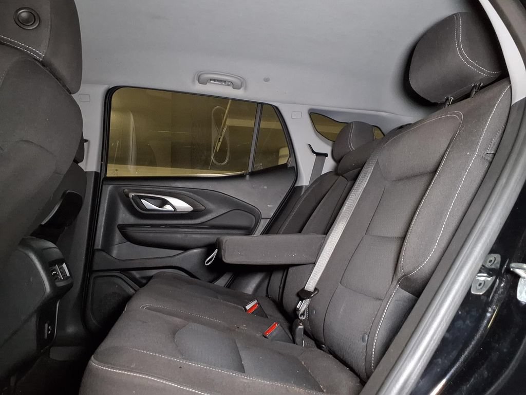 Used 2022 GMC Terrain SLE w/ Driver Convenience Package FWD image 16