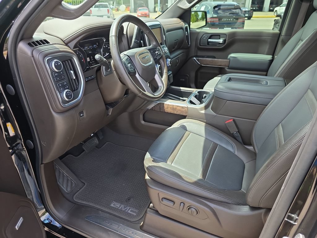 Used 2021 GMC Sierra 1500 Denali w/ Denali Ultimate Package AWD/4WD image 10