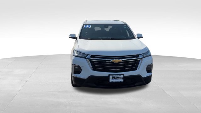 Used 2023 Chevrolet Traverse LT w/ LT Premium Package AWD/4WD image 9