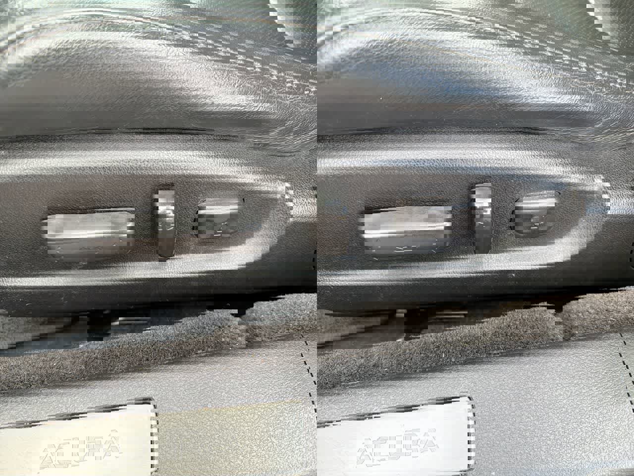 Used 2017 Acura TLX V6 w/ Technology Package image 23