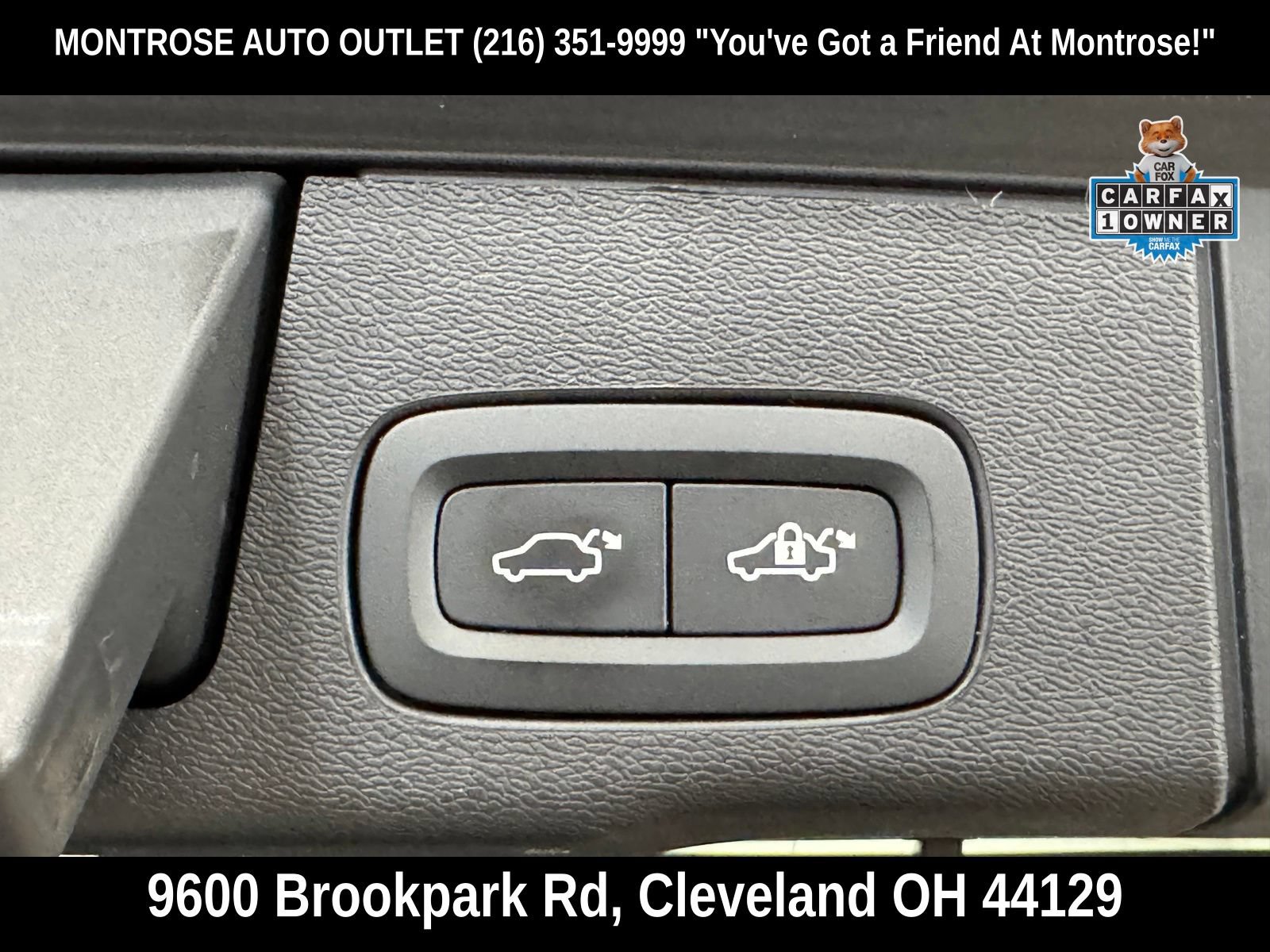 Certified 2024 Volvo XC60 B5 Plus w/ Protection Package Premier AWD/4WD image 45
