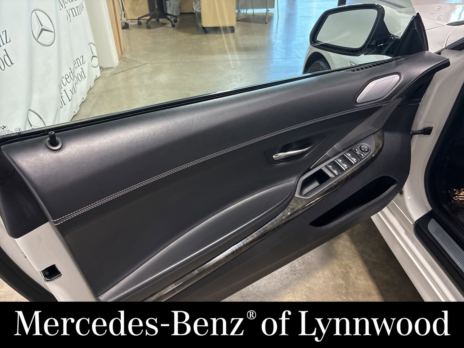 Used 2016 BMW 650i Convertible image 9