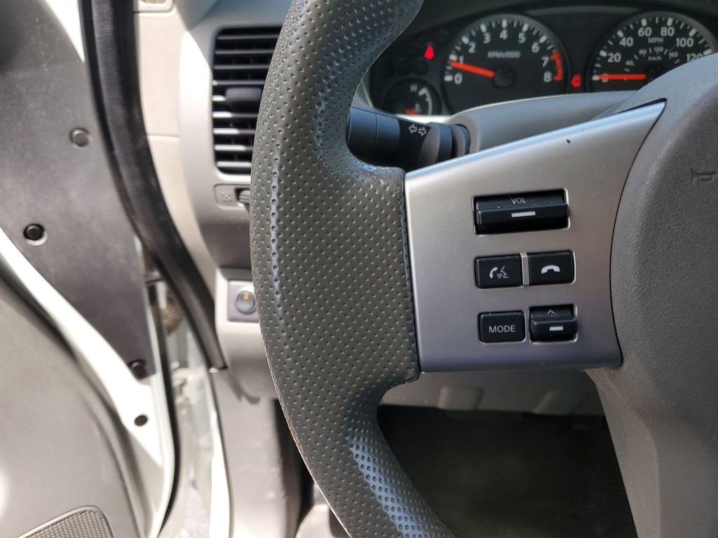 Used 2021 Nissan Frontier S image 19